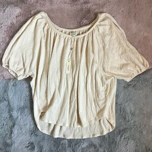 Max studio London eggshell short sleeve top